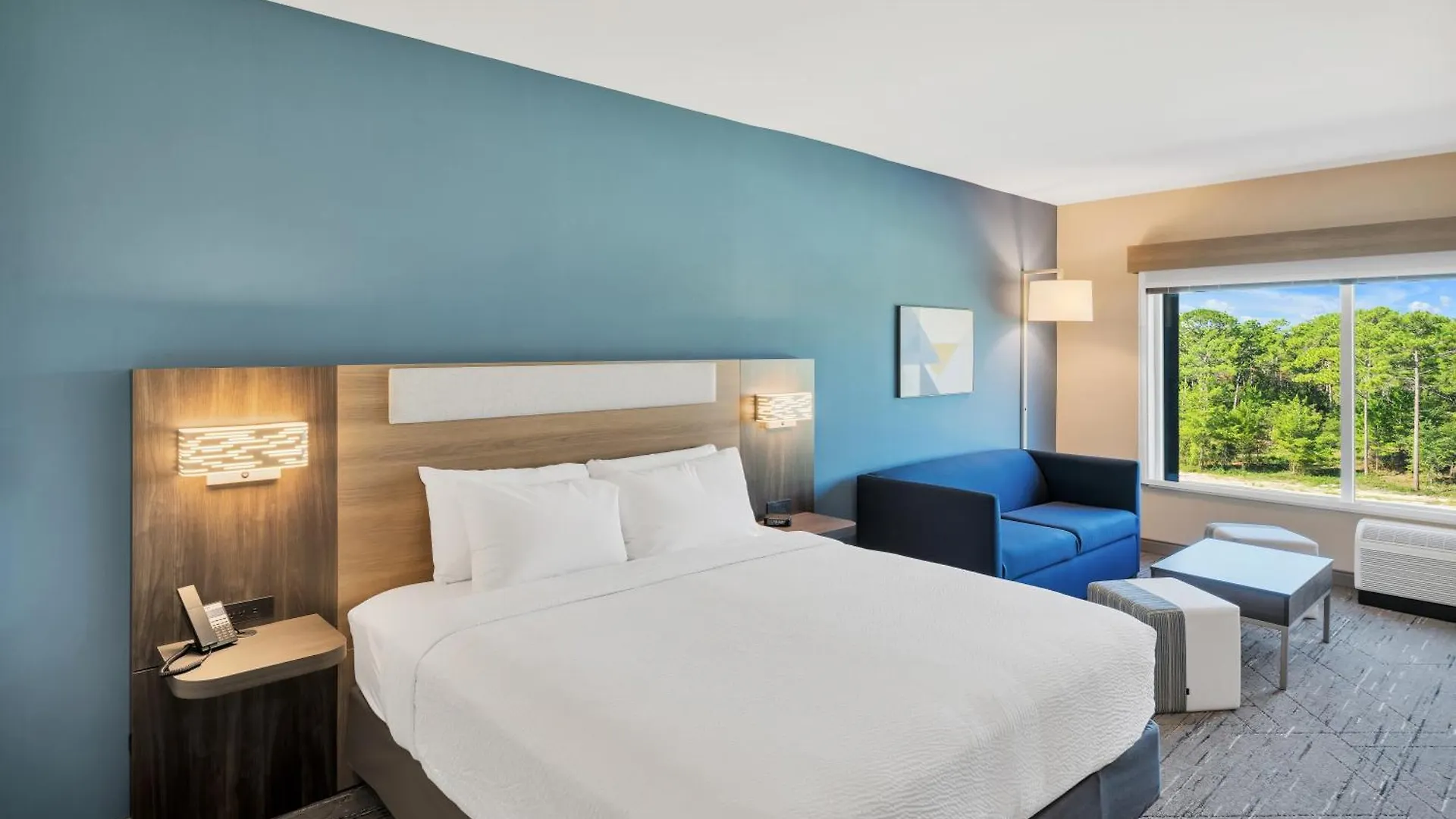 Holiday Inn Express & Suites Fort Walton Beach - Eglin Area By Ihg