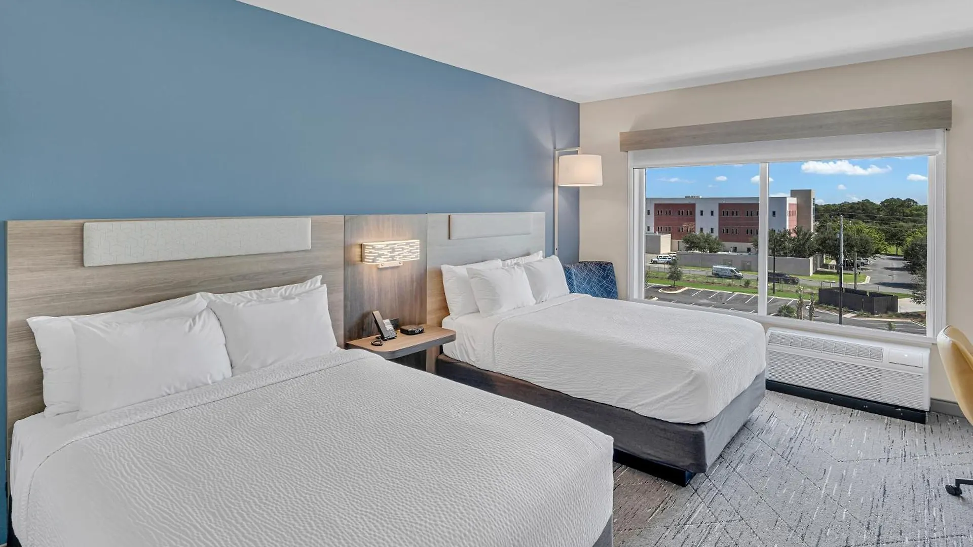 Holiday Inn Express & Suites Fort Walton Beach - Eglin Area By Ihg Hotel