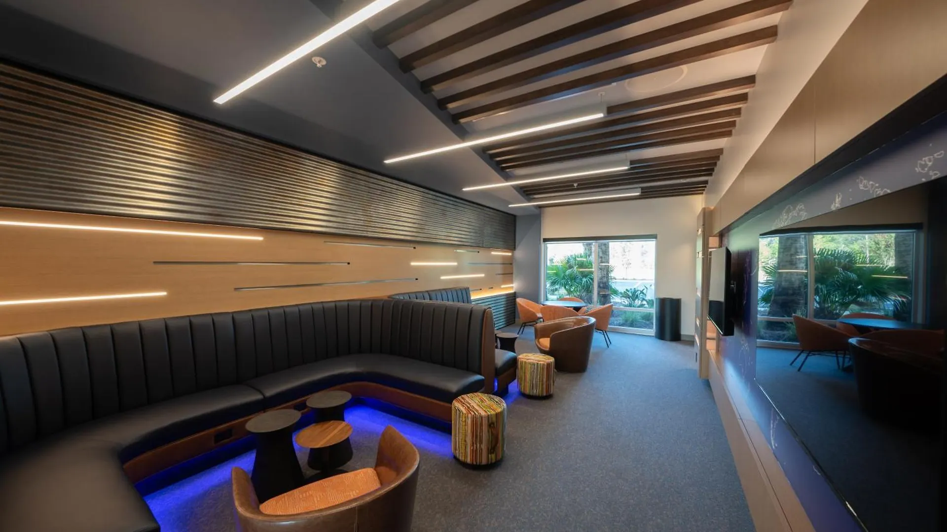 Holiday Inn Express & Suites Fort Walton Beach - Eglin Area By Ihg Hotel