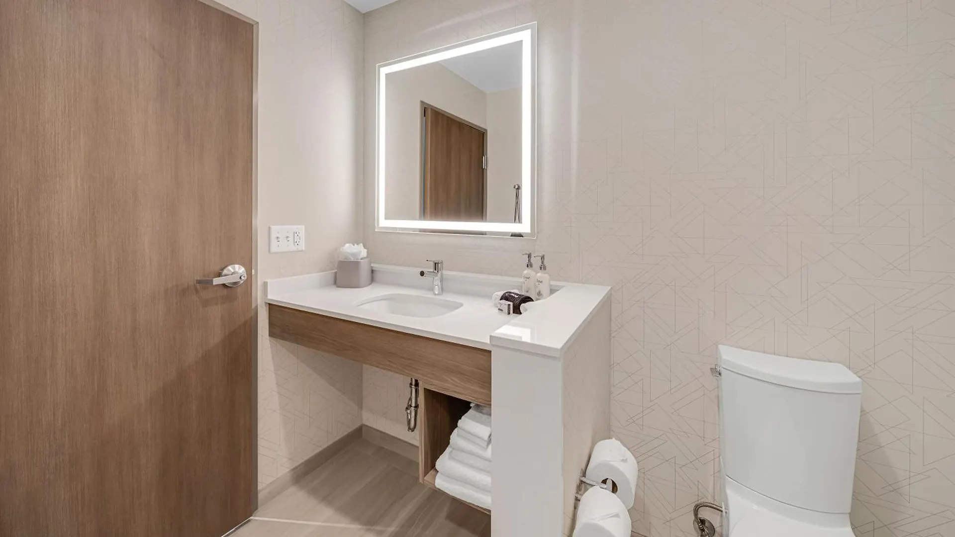 Holiday Inn Express & Suites Fort Walton Beach - Eglin Area By Ihg 2*,