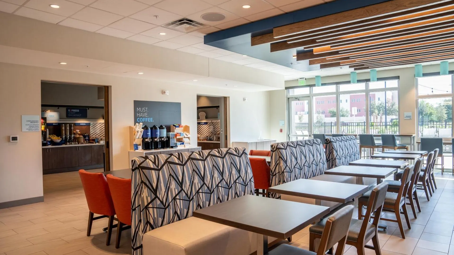 Holiday Inn Express & Suites Fort Walton Beach - Eglin Area By Ihg Hotel